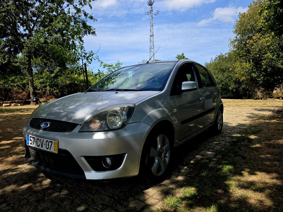Ford Fiesta 1.25    2007/01      73 mil klm