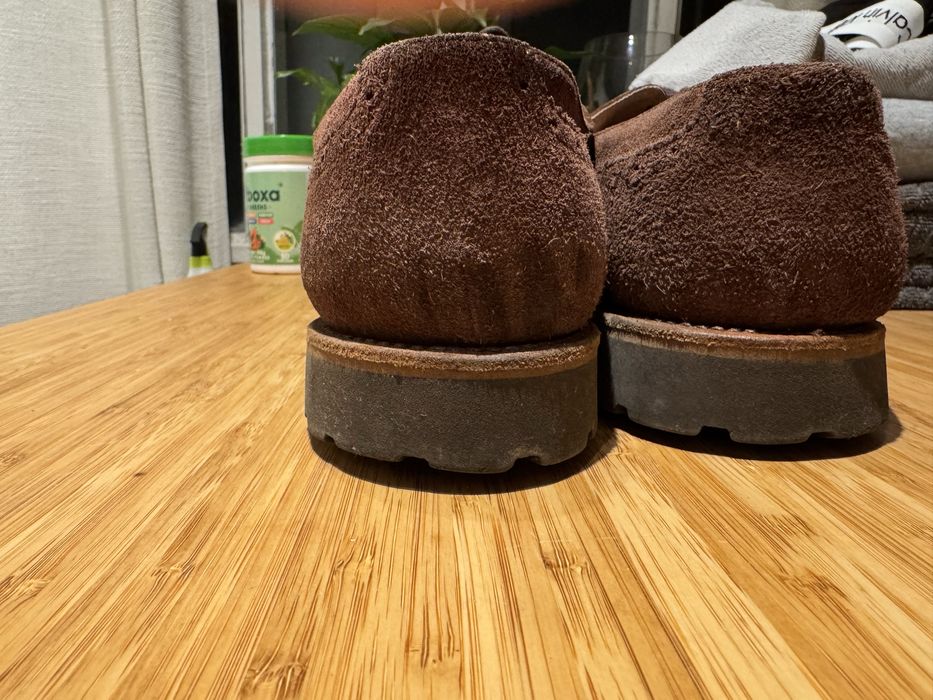 Sapato em camurça castanho n-44 marca Giovanni Galli