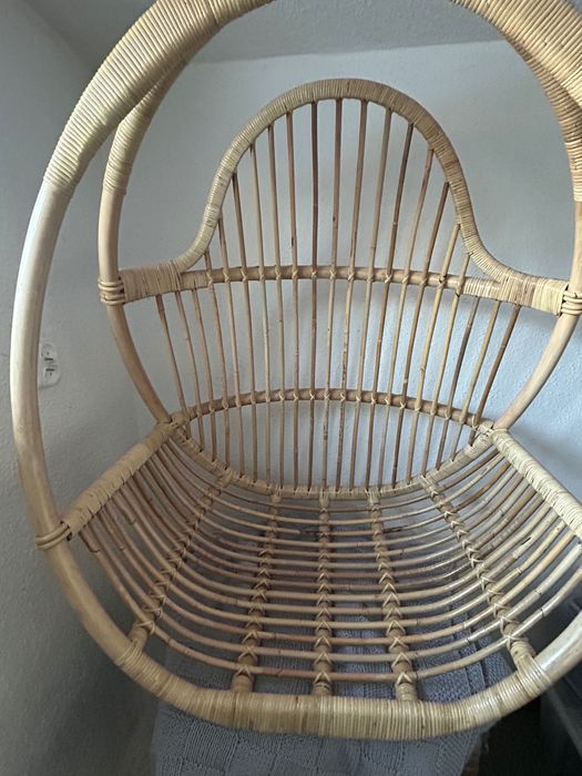 Fotel ratanowy bujany huśtawka