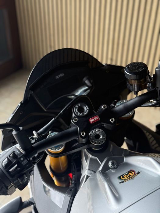 Aprilia Tuono 1100 V4 Factory