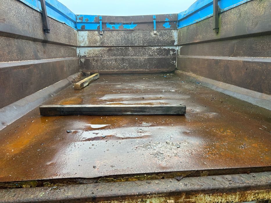 Przyczepa wywrotka skorupowa 8-10 ton