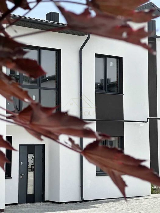 Продаж таунхауса з РЕМОНТОМ в гарній локації біля ЖК Калинова Слобода