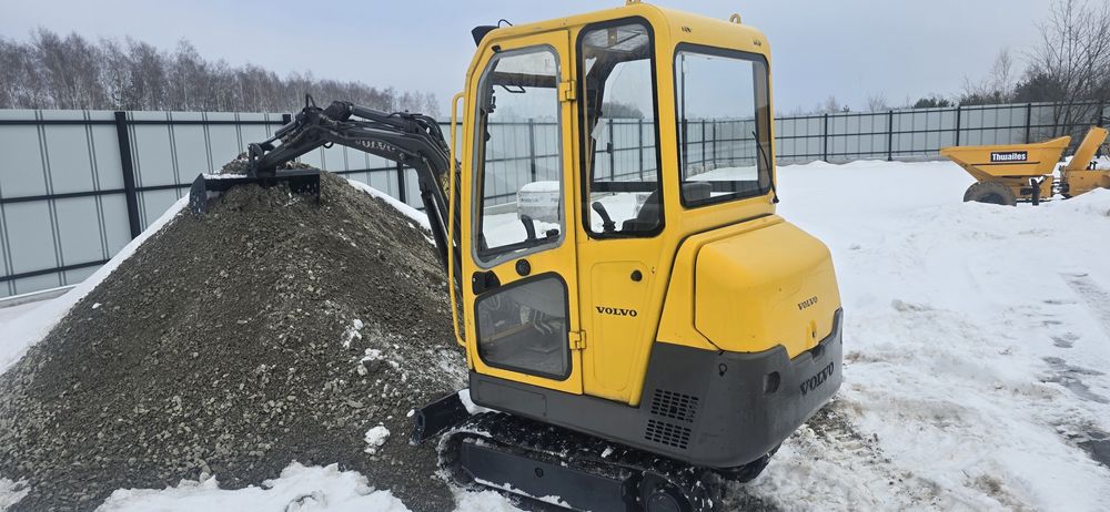 Minikoparka Volvo 1.6t Rezerwacja do Poniedziałku!!!