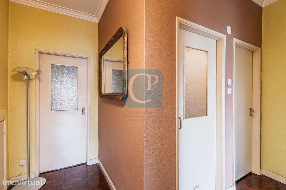 Apartamento T2+1 em Santo Ildefonso, Porto