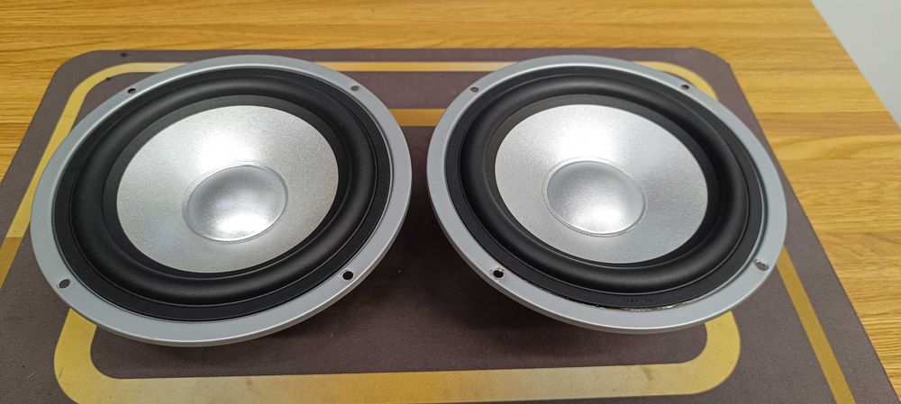 НЧ- динаміки 4- Ohm ( 178мм по корзині )-як нові!!