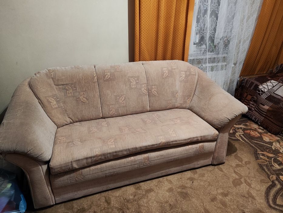 Sofa oddam za darmo