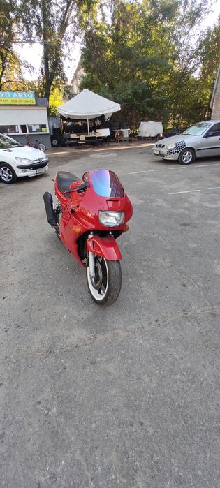 Срочно продам Honda cbr 600F2