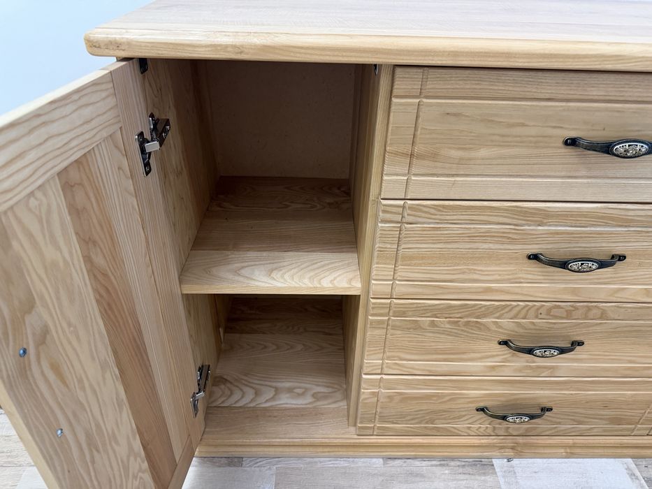 Дубовий комод, ручна робота