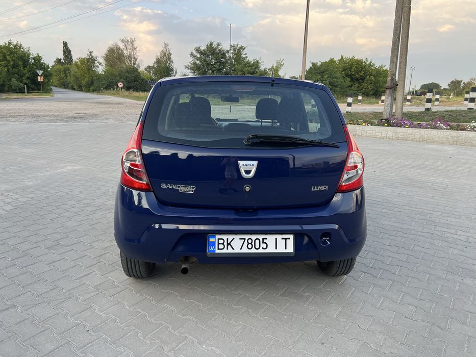 Продам Dacia Sandero 1.4 бенз