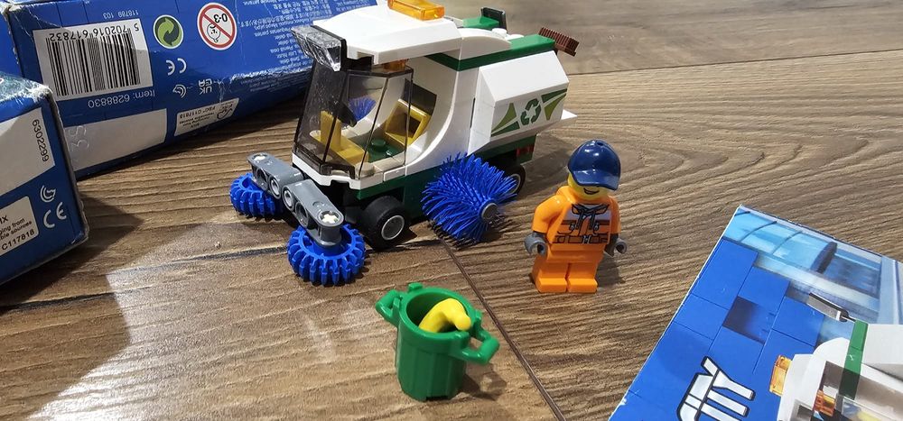 LEGO 60247 i 60249