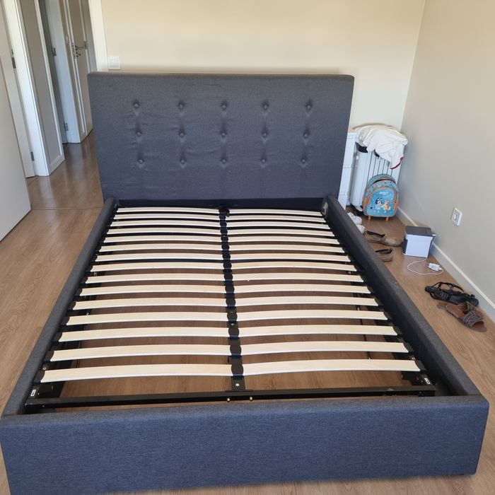 Cama casal com estrado 160×200