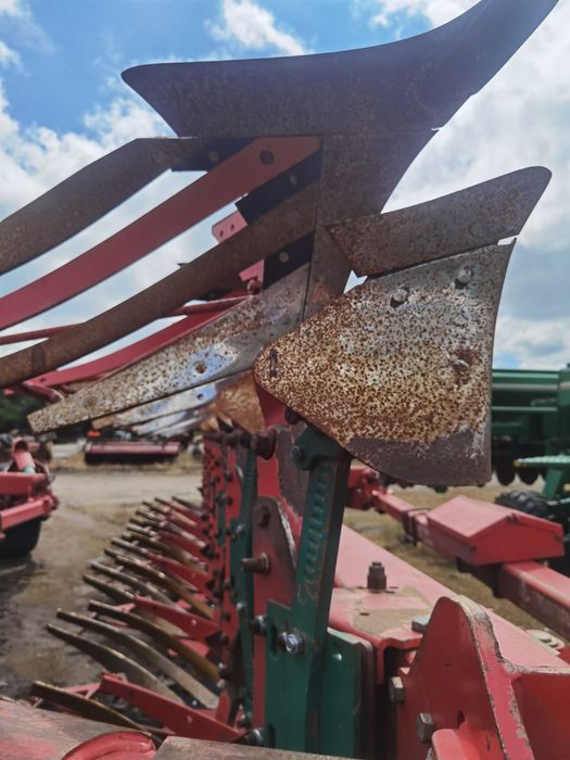 Продаються Плуги KVERNELAND RN 100