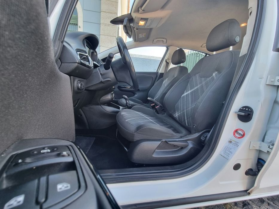 Corsa 1.3 cdti Automático Carplay