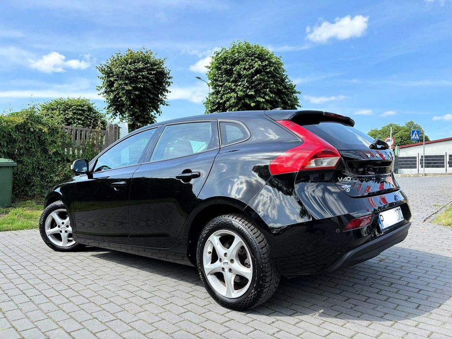 Samochód Volvo V40 2,0 120 KM