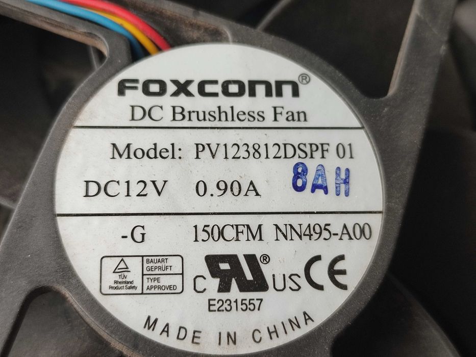 Потужний кулер Foxconn PV123812DSPF 12v  0.9a в інкубатор