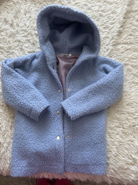 Пальто для дівчинки