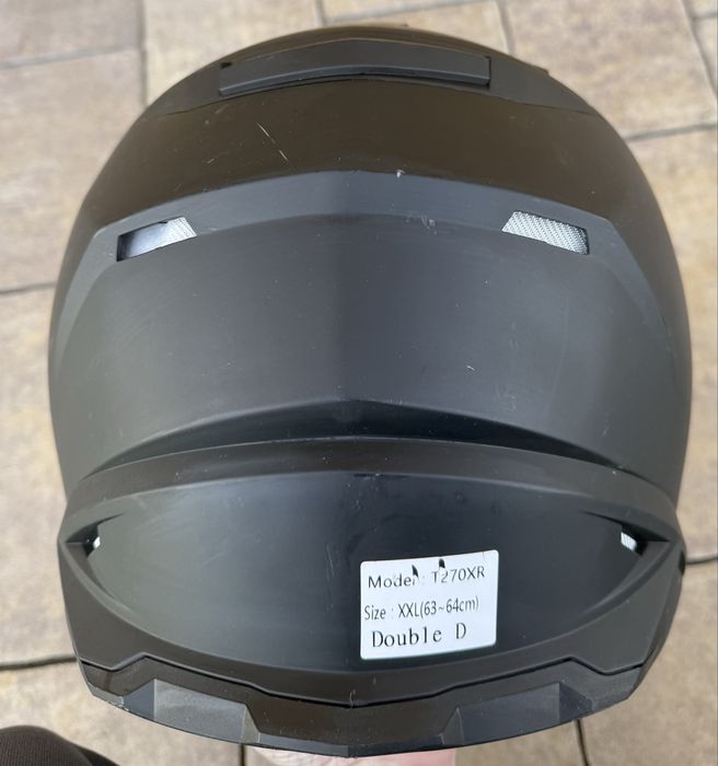 Чорний матовий шолом