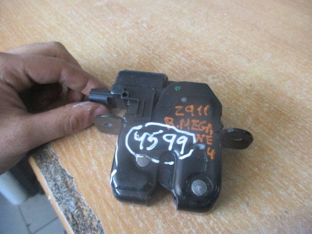 Fechadura / fecho da mala RENAULT Twingo III (BCM_)
