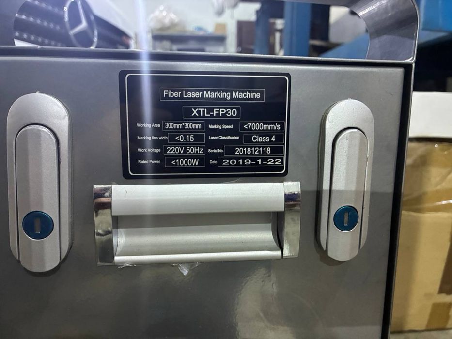 Волоконный лазерный гравёр XTlaser XTL-FP30