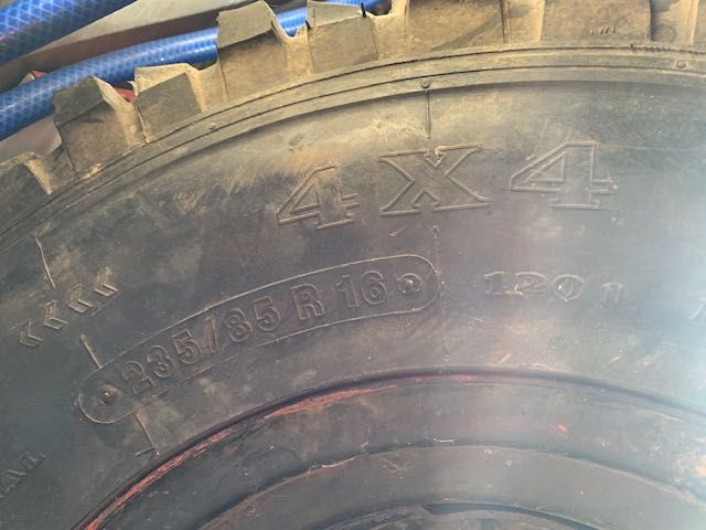 Pneus + jante 4x4 para Land Rover Serie III FEDIMA Extreme 235/85 R16