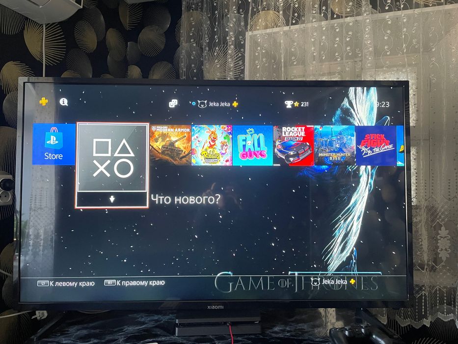 PS 4 Slim 1Tb два джойстика