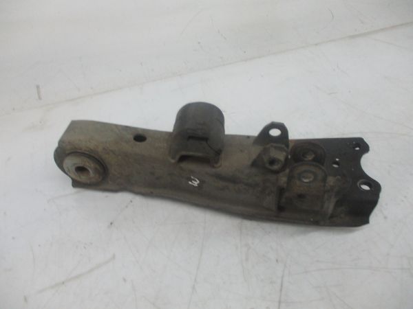 Braço de suspensão frente esquerdo TOYOTA HiAce IV (LXH1_, RZH1_, LH1_