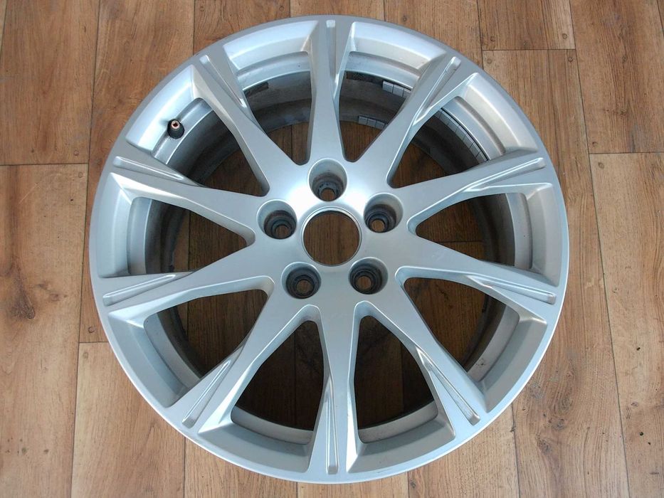 Felga Audi A4 A6 A5 Q3 Q4 Q5 17x7,5 5x112 ET32 ładna