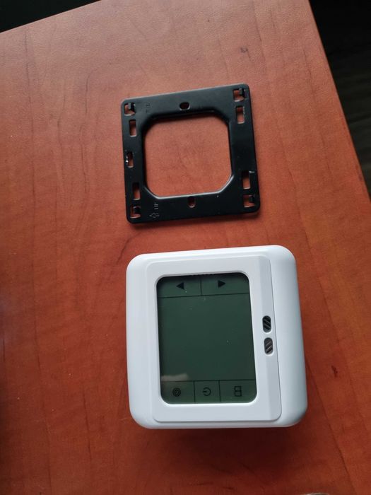 Cyfrowy Termostat pokojowy Floureon C07.H3