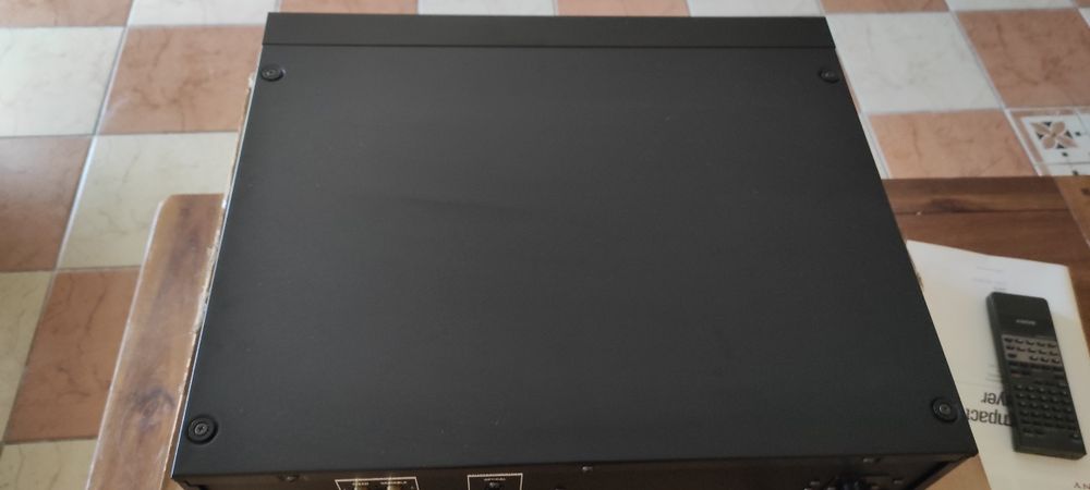 Sony cdp x559es  !!