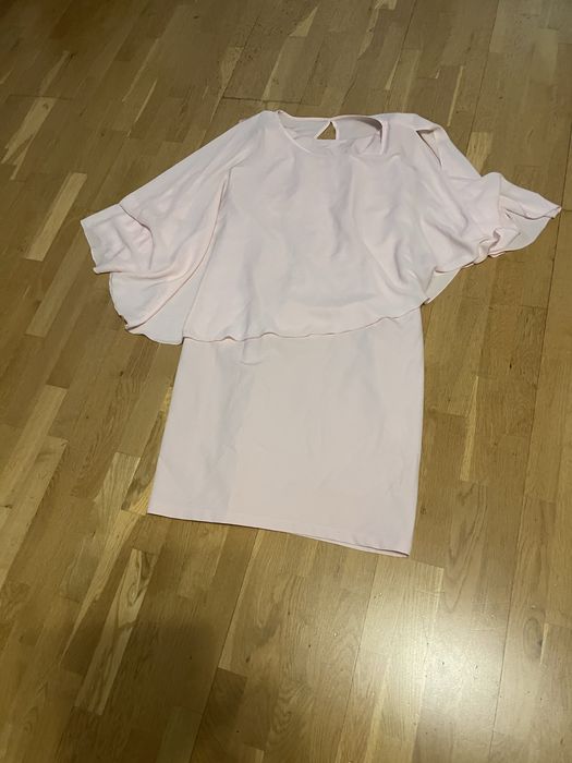 Sprzedam sukienki w bardzo dobrym stanie