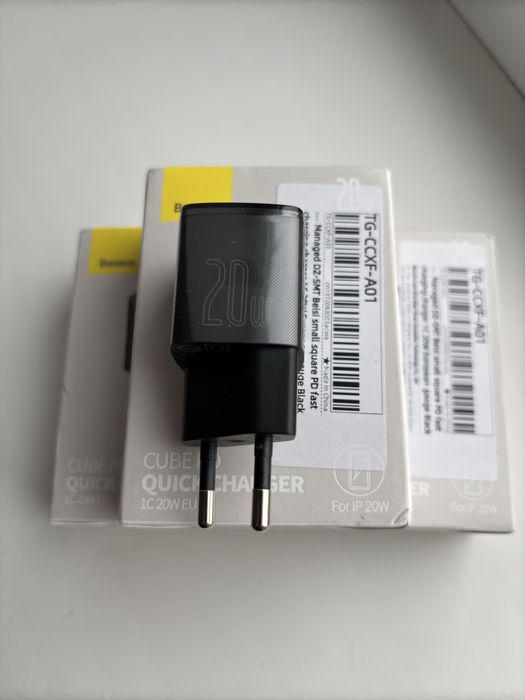 Компактна зарядка Baseus Cube PD 20W (швидка зарядка, type-c)