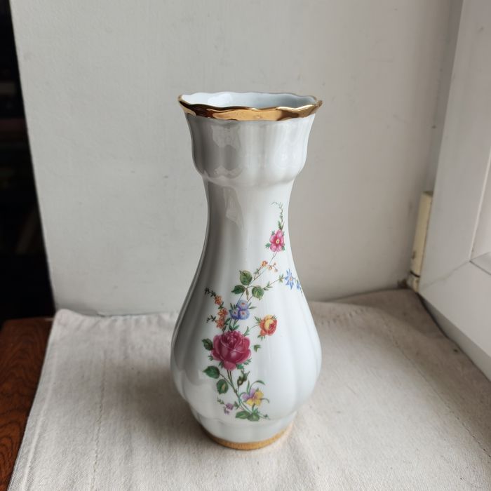 Wazon Wałbrzych w Kwiaty złocony Porcelana PRL