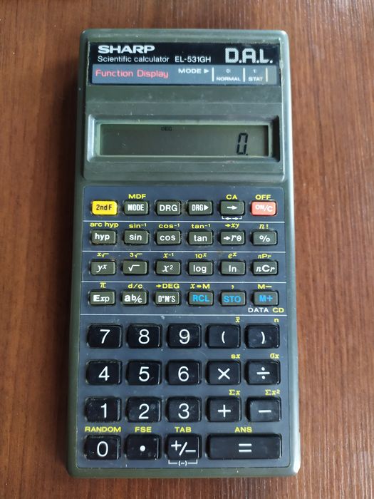 Вінтажний інженерний калькулятор Sharp EL-531GH