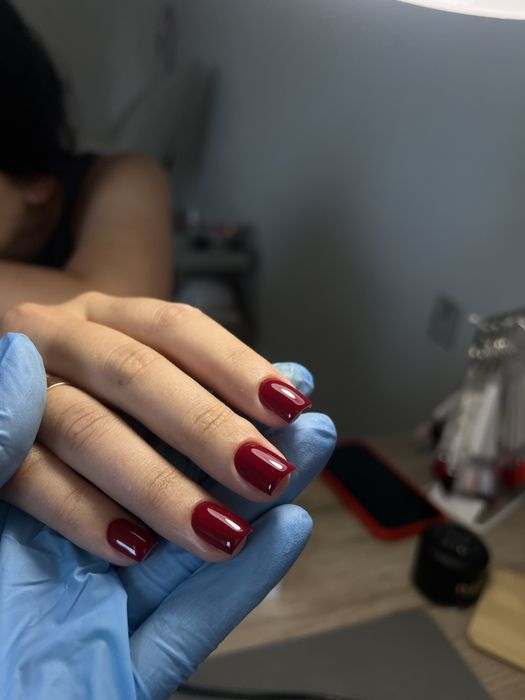 Манікюр метро лівобережна