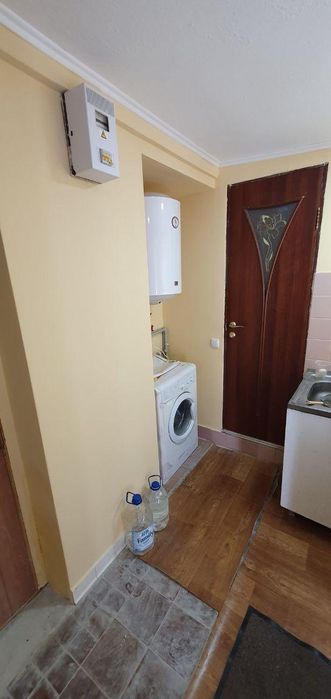 Сдам 1 - к.квартиру на Корабелов, район БСМП