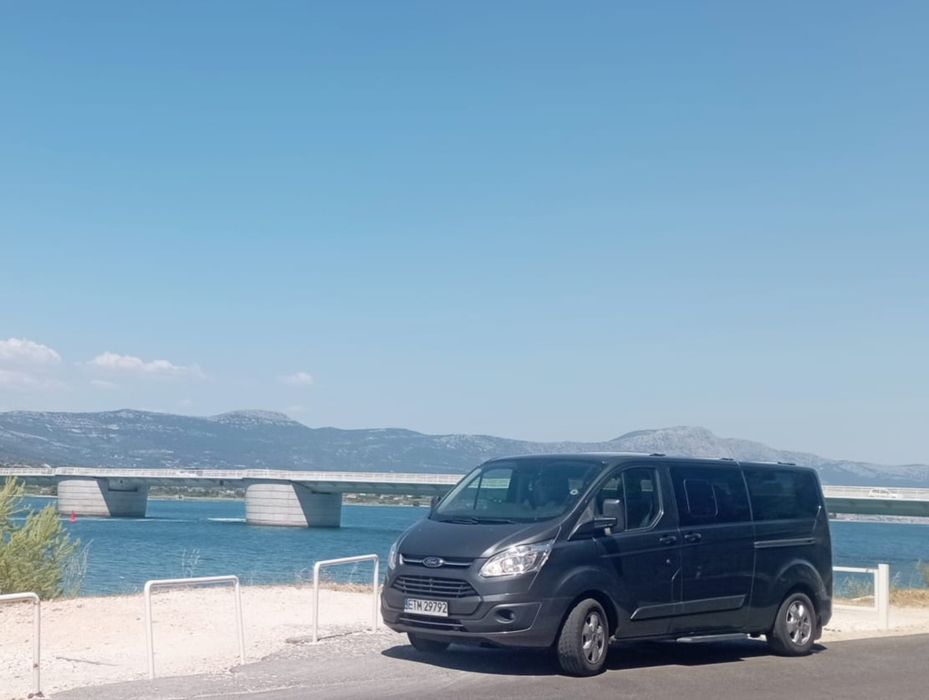 Bus 8-osobowy wynajmę