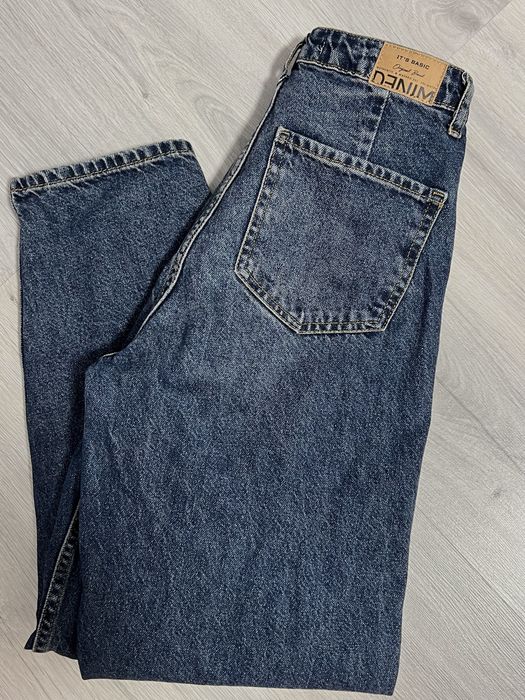 Темно сині джинси