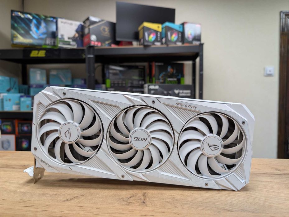 Відеокарта Asus RTX 3090 24GB ROG Strix Gaming OC White Edition