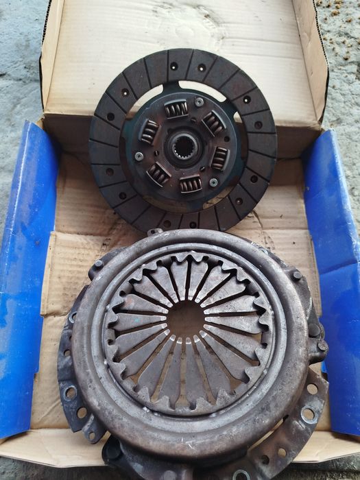 Пежо партнер зчеплення