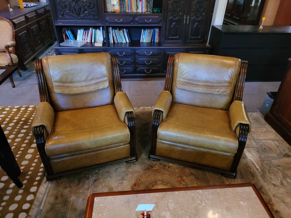 Sofás individuais em pele - óptimo estado e qualidade - Valor unitário