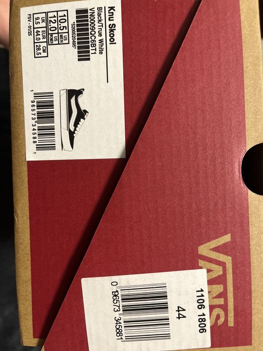 Vans Knu Skool Black/True White 44 размер