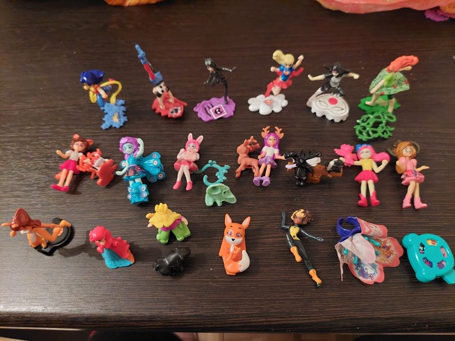 Продам киндерные фигурки Винкс,Феи,Барби,Попикси, Супер героини