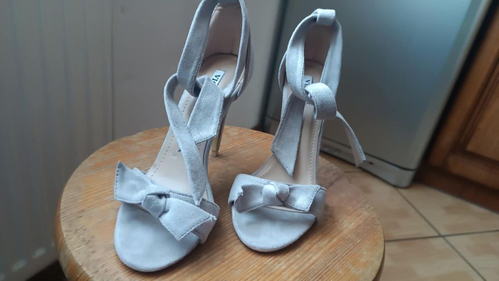 Sprzedam piękne buty damskie
