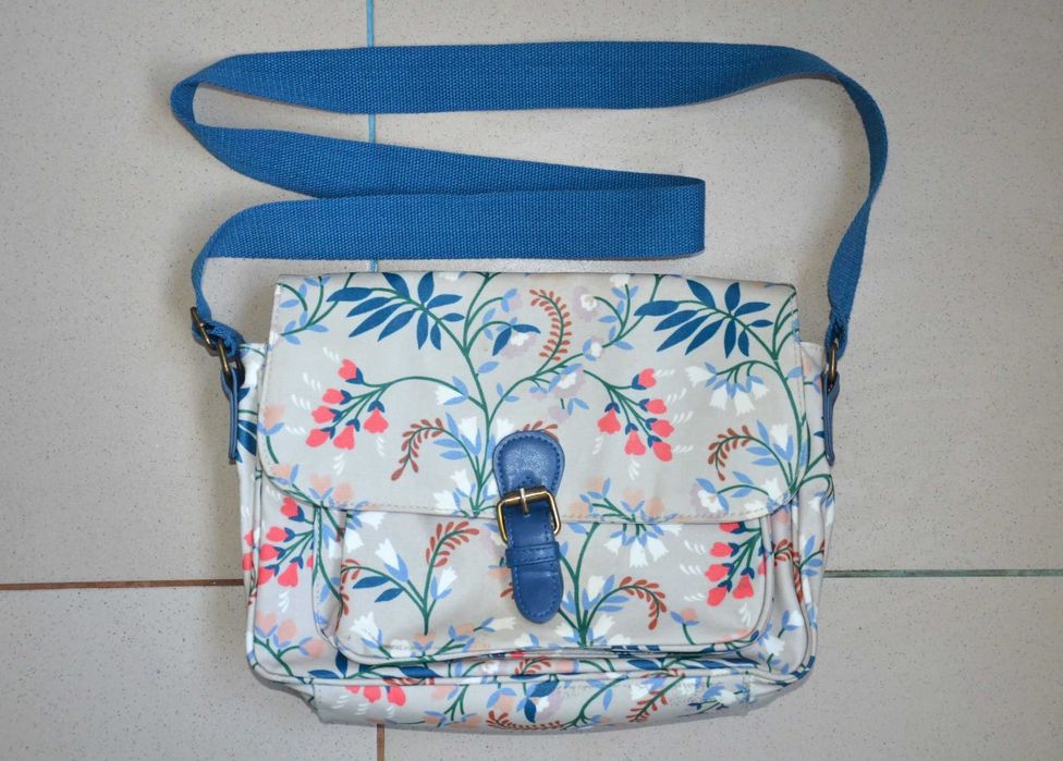 Сумка для девочки (девушки).