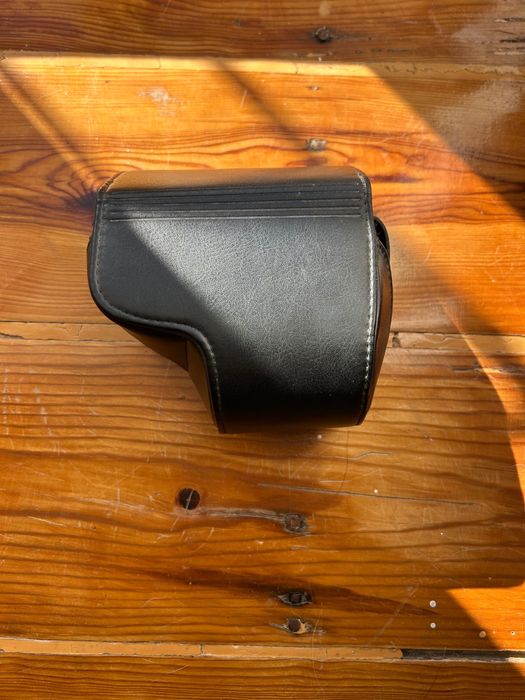 Bolsa de marca Sony para câmara fotográfica.