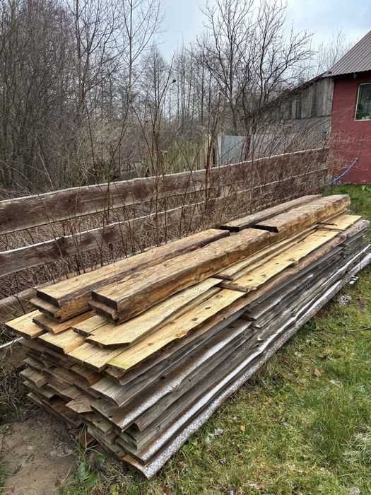 Suche deski z drzewa iglastego