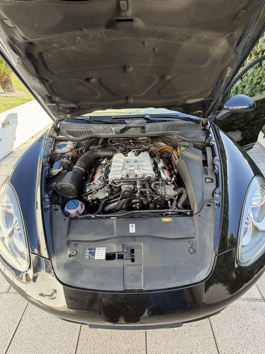 Porsche Cayenne S Hybrid — photo 5