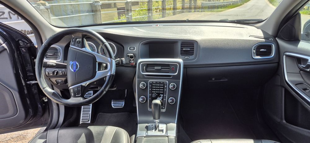 Sprzedam Volvo V60 D3 Doinwestowany