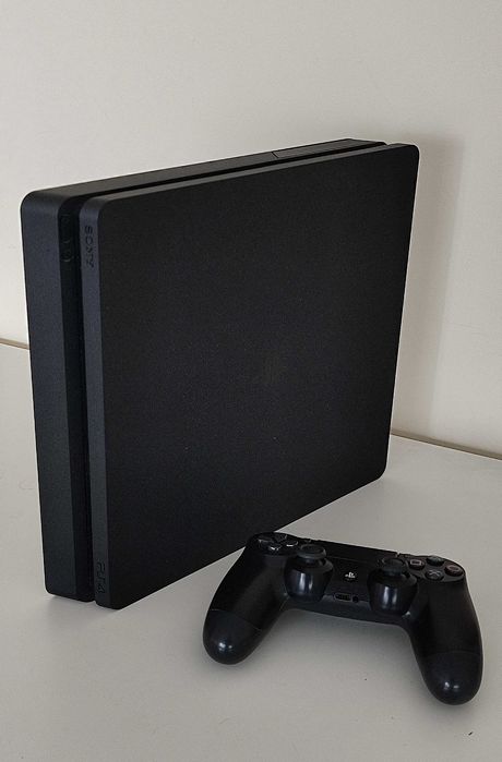 PlayStation 4 Slim