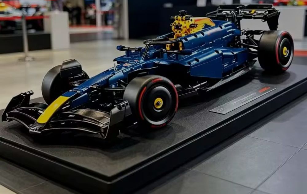 Конструктор сумісний з Lego Technic F1 Oracle Red Bull Racing RB-20, 1639 деталей, (42206).